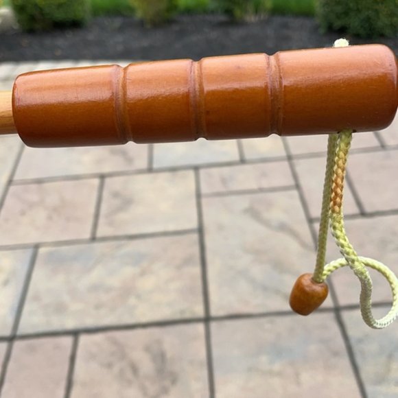 Vintage Conde Nast Portfolio Wooden Umbrella Green and Red - Picture 7 of 16